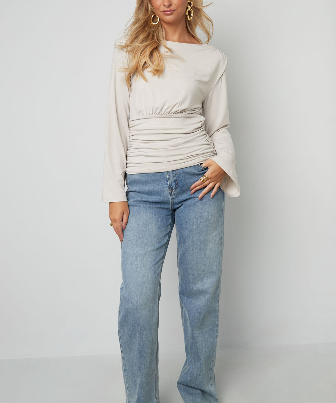 Fitted top with flared sleeves